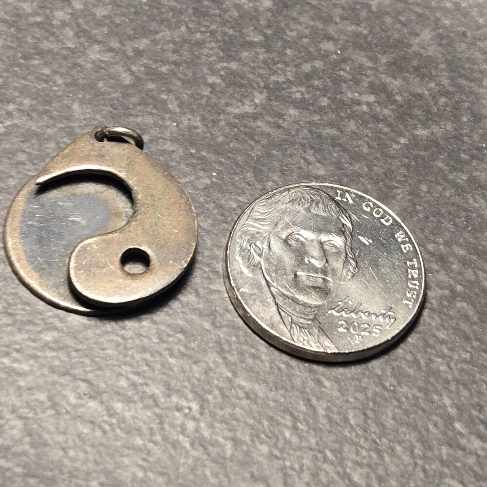 Ying Yang Phyllis Vintage Sterling Silver Pendant - Picture 3 of 5